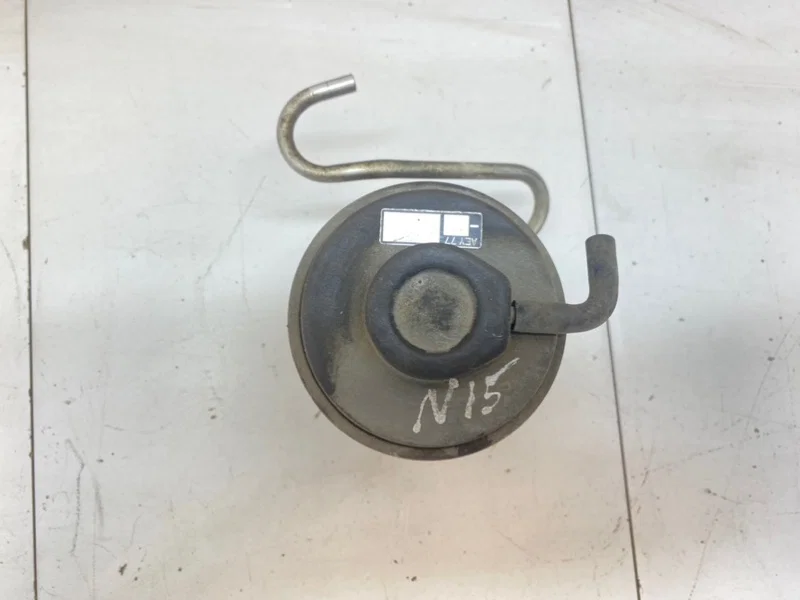 Клапан EGR Nissan Almera n15 КУПЕ 1.4 GA14 1996 - миниатюра 3
