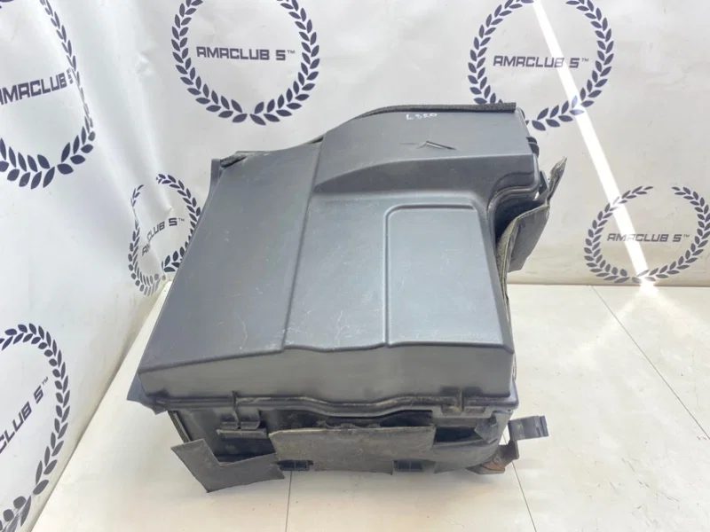 Короб аккумулятора Land Rover Range Rover Sport - изображение 1