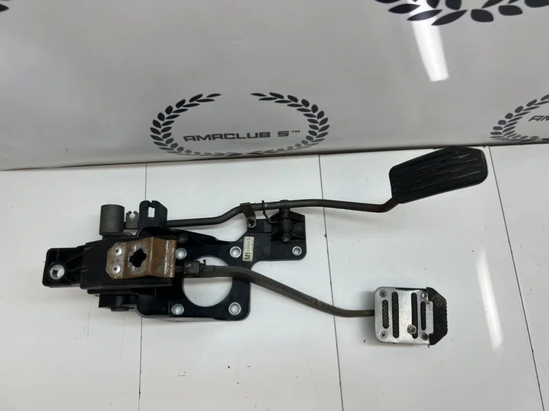 Педальный узел Chevrolet Lacetti СЕДАН 1.4 F14D3 - миниатюра 2