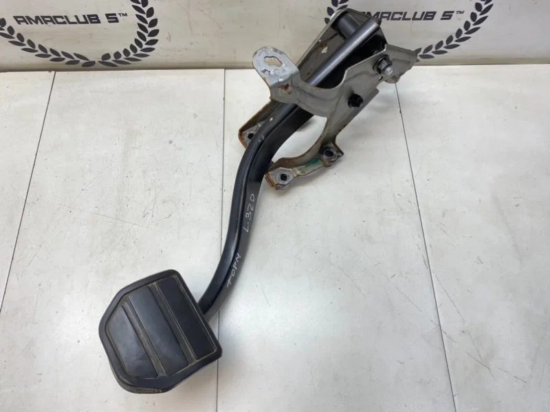 Педаль тормоза Land Rover Range Rover Sport L320 - миниатюра 2