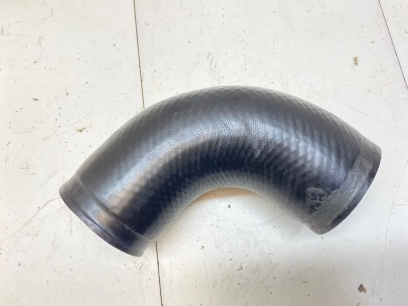 Патрубок интеркулера Mazda CX-7 2.3 L3-VDT 2008 - миниатюра 5