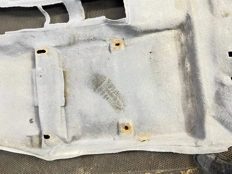 Ковролин салона Chevrolet Lacetti СЕДАН 1.4 F14D3 - миниатюра 4