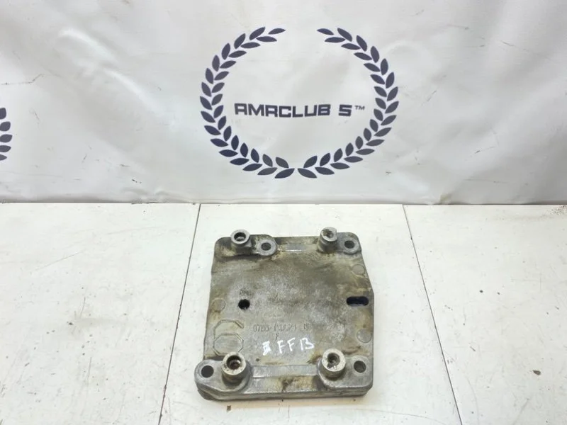 Кронштейн компрессора кондиционера Ford Focus 1 - изображение 1