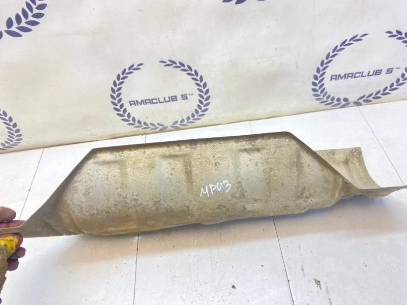 Тепловой экран Mazda MPV (LW) 2.5 GY-DE 2001 - миниатюра 2