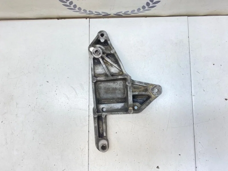 Кронштейн генератора Mazda MPV (LW) 2.5 GY-DE 2001 - миниатюра 6