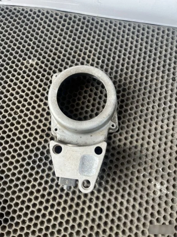 Корпус трамблера Toyota 1UZFE - миниатюра 5