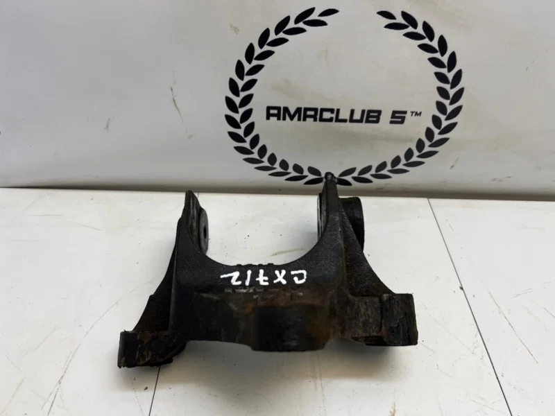 Кронштейн опоры двигателя Mazda CX-7 L3-VDT 2007 - миниатюра 10