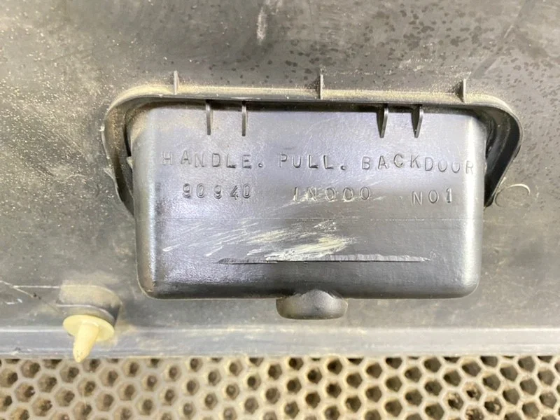 Обшивка крышки багажника Nissan Almera n15 КУПЕ - миниатюра 5