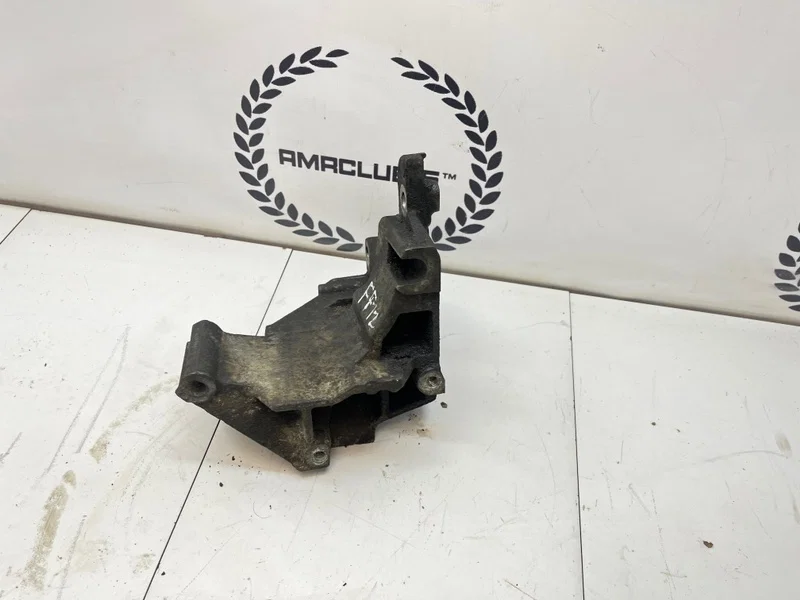 Кронштейн генератора Ford Focus 1 КУПЕ 2.0 ZETEC - миниатюра 2