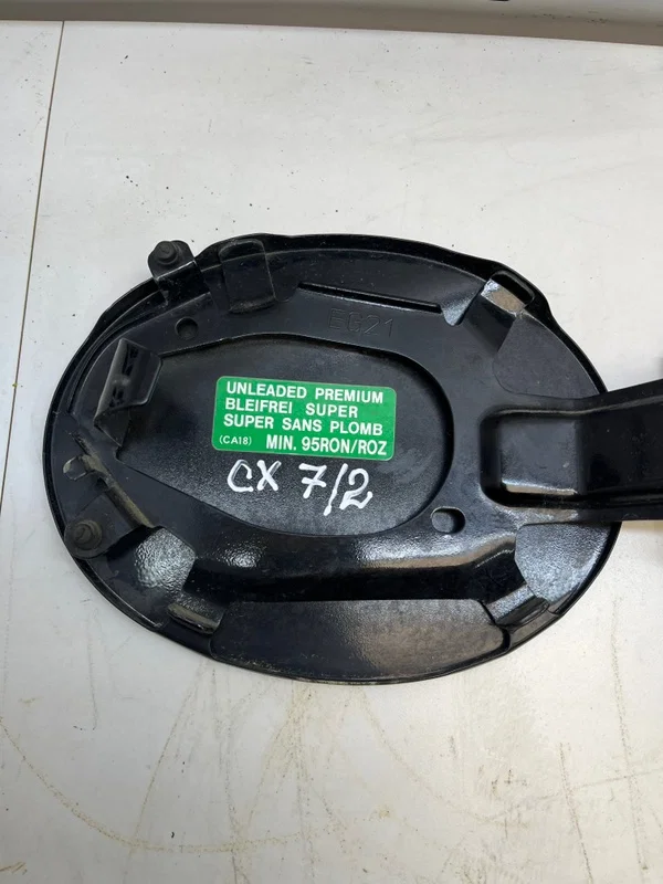 Лючок бензобака Mazda CX-7 L3-VDT 2007 - миниатюра 5