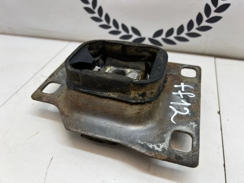 Подушка кпп Ford Focus 1 КУПЕ 2.0 ZETEC 2001 - миниатюра 3
