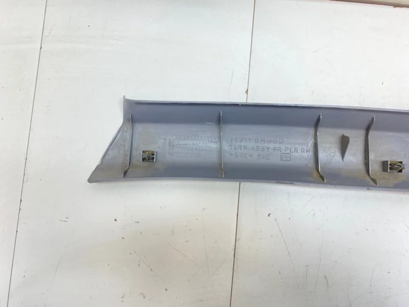 Обшивка передней правой стойки Nissan Almera n15 - миниатюра 6