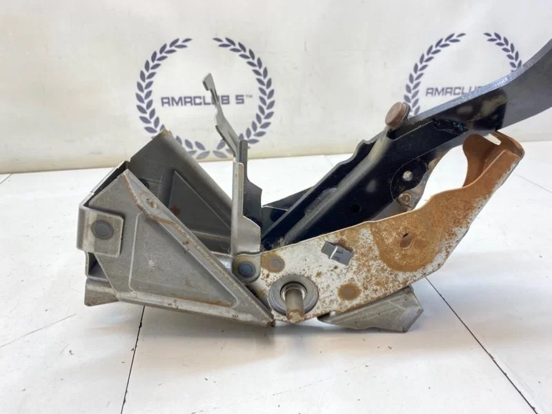 Педаль тормоза Mazda CX-7 2.3 L3-VDT 2008 - миниатюра 7