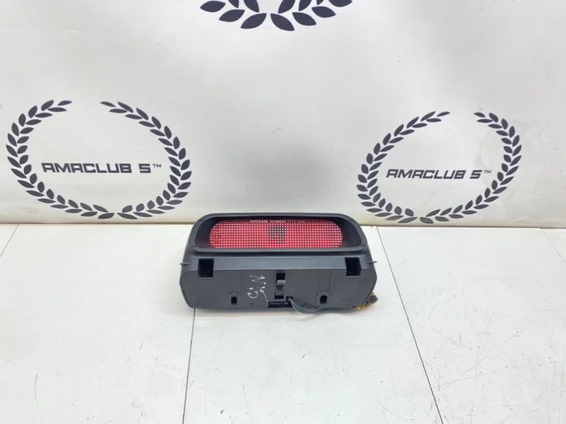 Стоп сигнал Nissan Almera n15 КУПЕ 1.4 GA14 1996