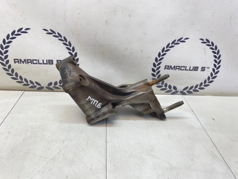 Кронштейн Mazda MPV (LW) 2.5 GY-DE 2001 - изображение 1