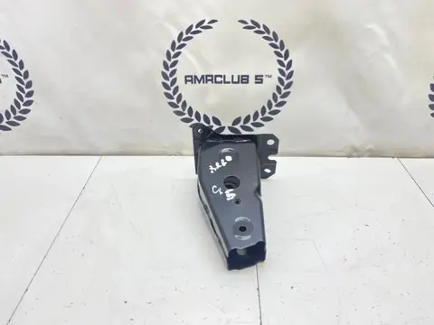 Кронштейн подрамника левый Mazda CX-5 (KE) 2.0