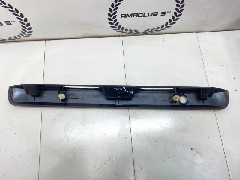 Накладка крышки багажника Hyundai Accent 1.5 G4EB - миниатюра 9