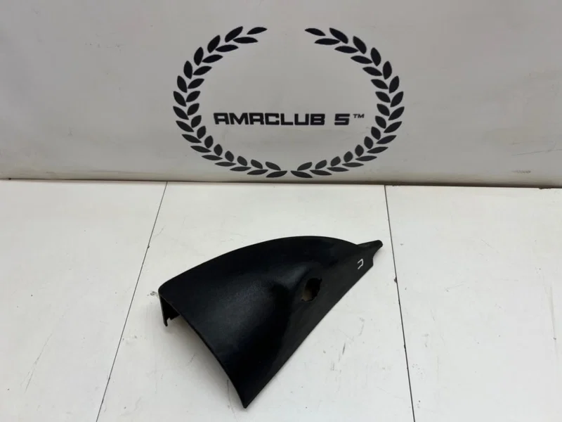Уголок двери передний правый Ford Focus 1 КУПЕ 2.0