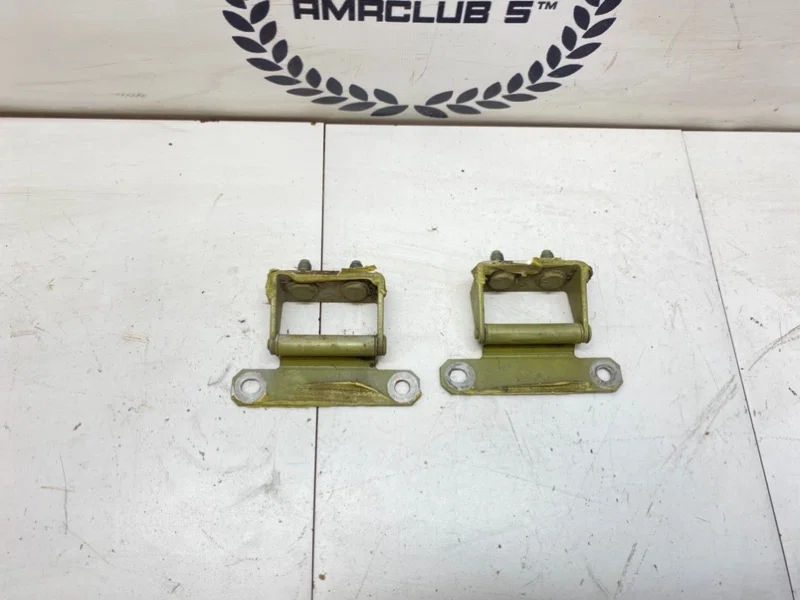 Петли крышки багажника Nissan Almera n15 КУПЕ 1.4 - миниатюра 4