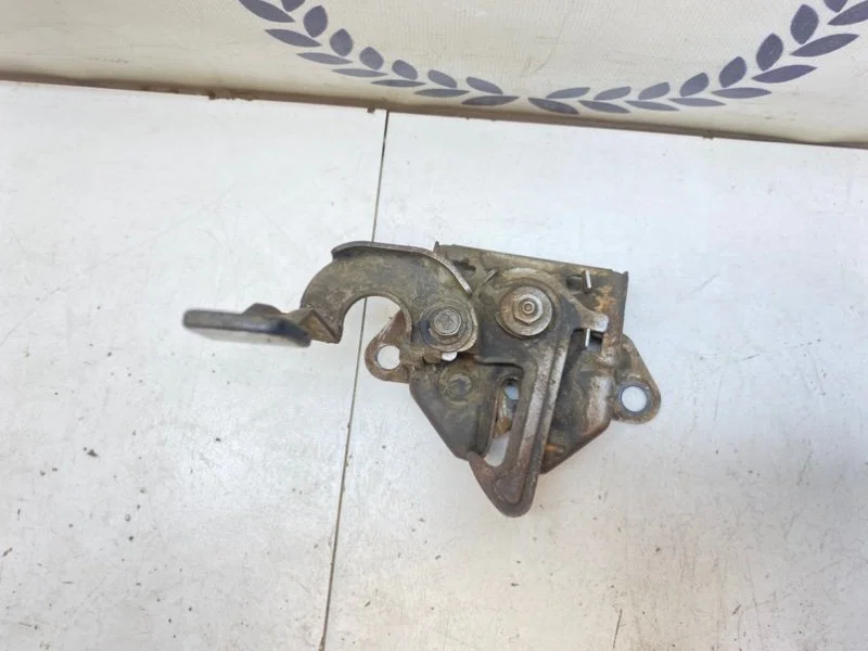 Замок капота Mazda MPV (LW) 2.5 GY-DE 2001 - миниатюра 2