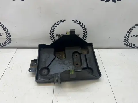 Площадка аккумулятора Mazda CX-7 L3-VDT 2007