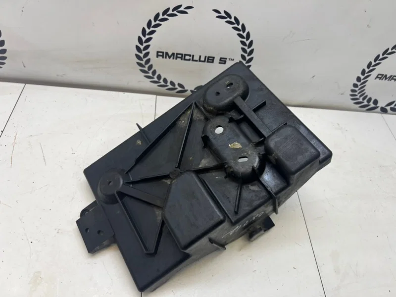 Площадка аккумулятора Mazda CX-7 L3-VDT 2007 - миниатюра 3