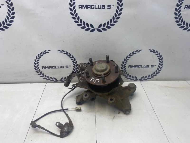 Кулак задний правый Mazda 626 GF СЕДАН 2.0 FS-DE
