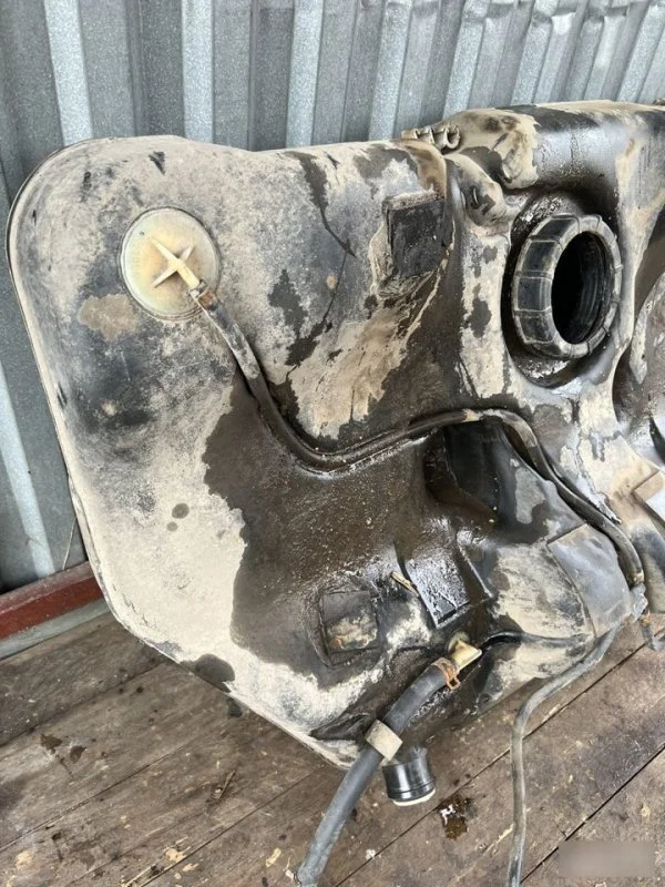 Бензобак Nissan Primera P11 1995-2000 - миниатюра 3