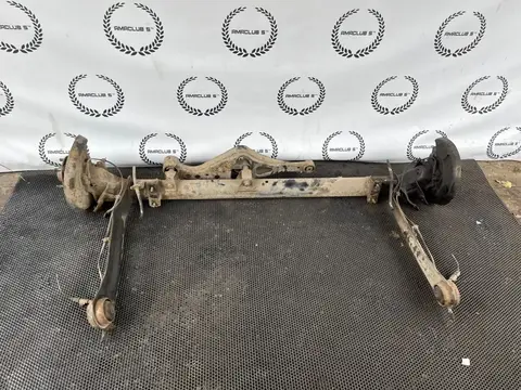 Балка подвески Nissan Primera P12 УНИВЕРСАЛ QG18DE