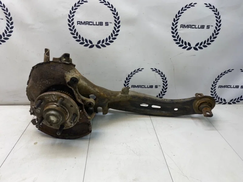 Кулак задний правый Mazda 6 gg СЕДАН 2.0 2005