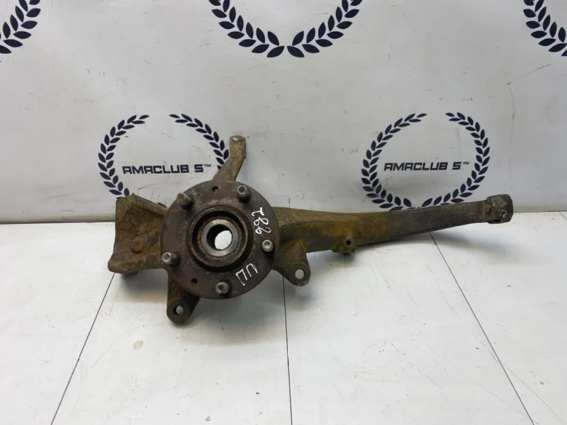Кулак передний правый Mazda 6 gg СЕДАН 2.0 2005