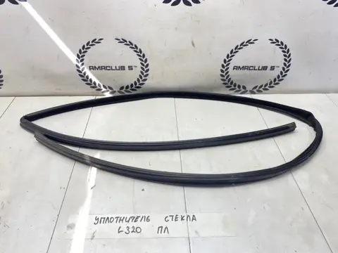 Уплотнитель стекла двери Land Rover Range Rover