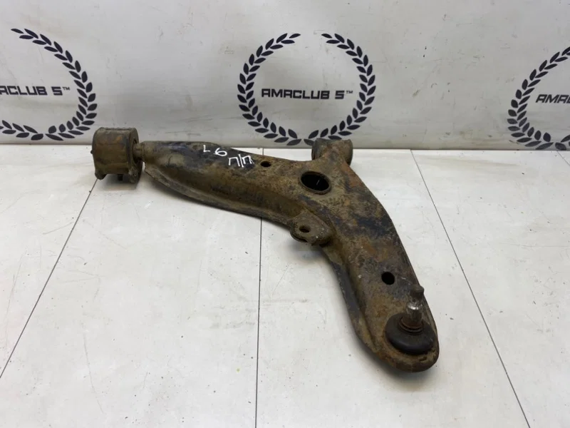 Рычаг передний правый Mitsubishi Lancer 6 - изображение 1