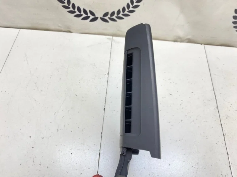Уголок двери передний правый Skoda Octavia 2 A5 - миниатюра 9