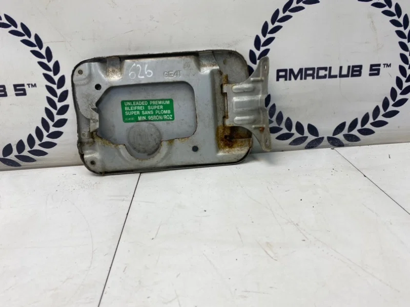 Лючок бензобака Mazda 626 GF СЕДАН 2.0 FS-DE 1997 - миниатюра 5