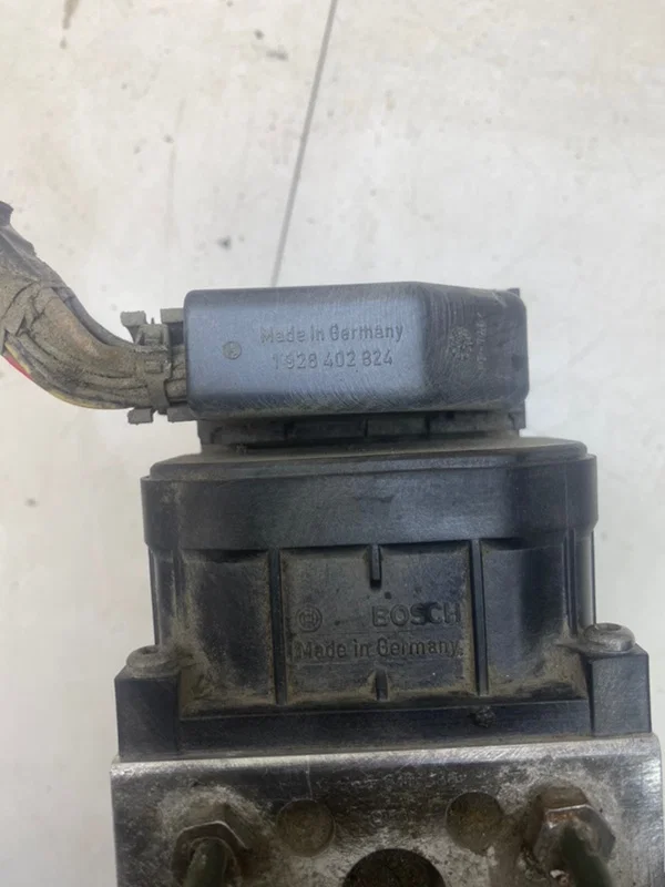 Блок ABS Nissan Primera P11 1.6 GA16 1999 - миниатюра 7
