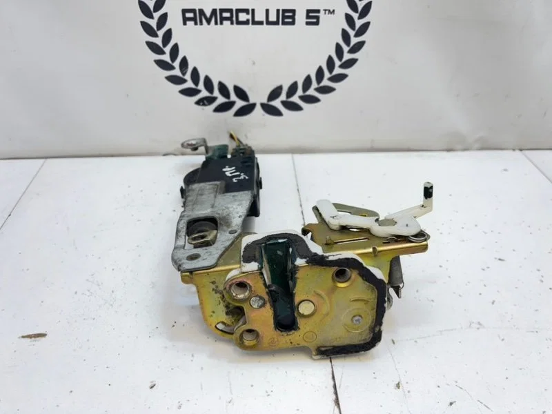 Замок двери задний правый Subaru Legacy 1 (BF) - миниатюра 6