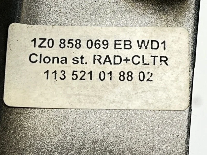 Рамка магнитолы Skoda Octavia 2 A5(1Z) 1.4 CAXA - миниатюра 7