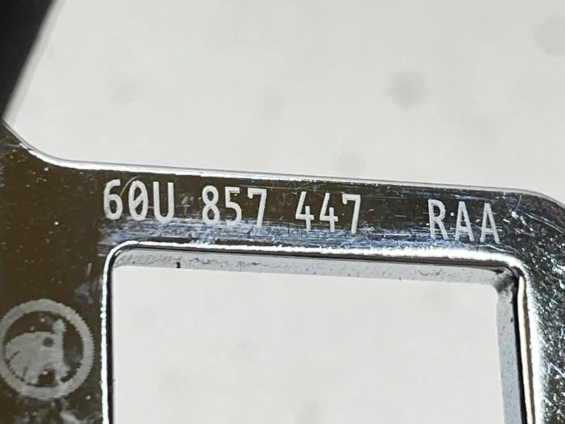 Ремень безопасности задний Skoda Rapid 1 (NH3) 1.6 - миниатюра 9