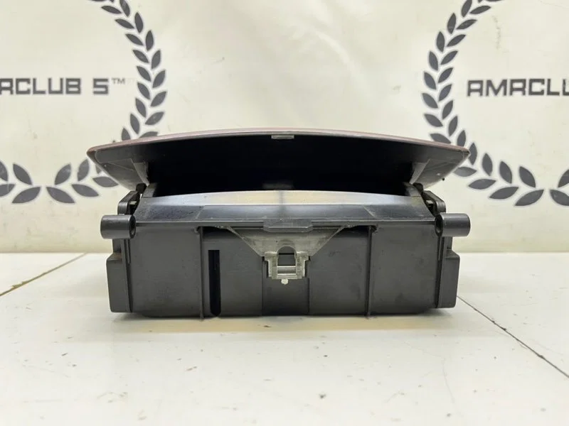Пепельница Mercedes-Benz C-class (W203) 2004 - миниатюра 8