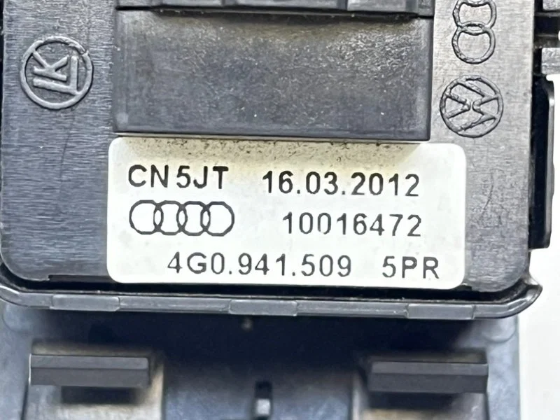 Кнопка аварийки Audi A6 (C7) 2014 - миниатюра 7