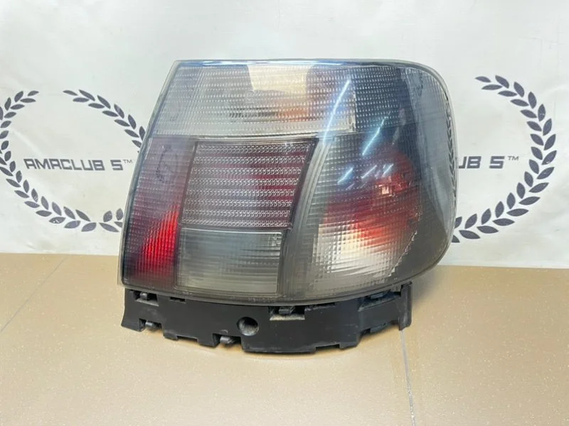 Комплект задних фонарей Audi A4 B5 (8D) 1.8 ADR - миниатюра 9