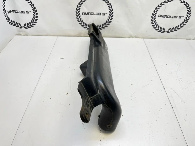 Воздухозаборник Mazda 626 (GE) 2.0 FS 1995 - миниатюра 5