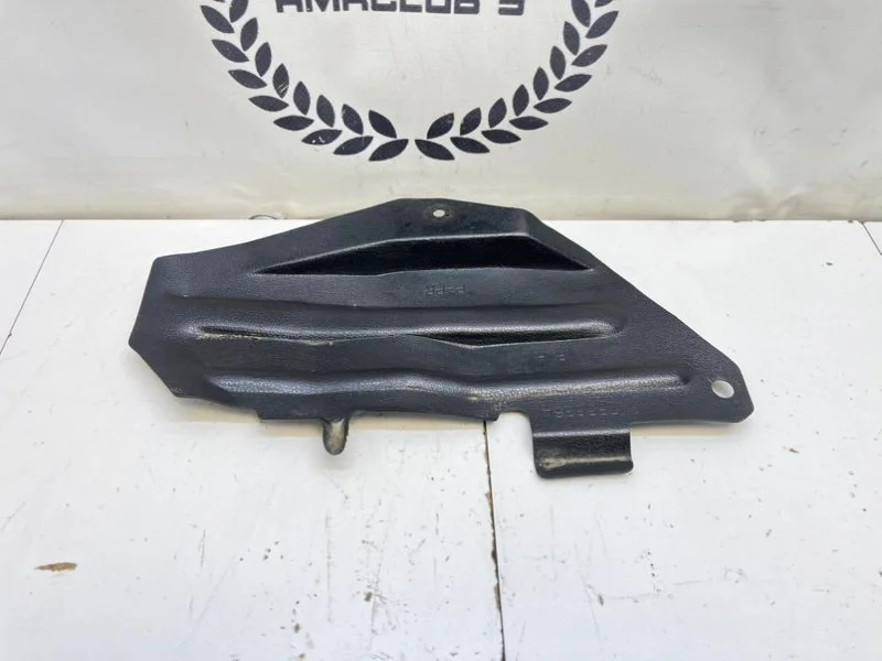 Защита днища кузова Mazda 626 (GE) 1.8 FP 1997 - миниатюра 4