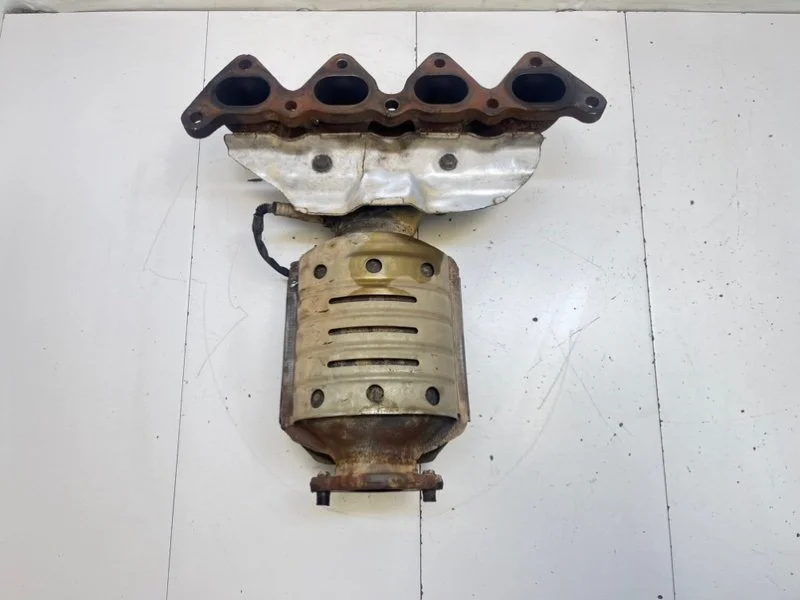 Выпускной коллектор Hyundai Sonata 4 (EF) 2.0 G4GC - миниатюра 9