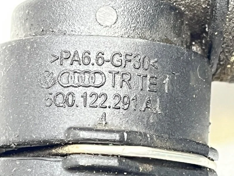 Патрубки печки Skoda Octavia 3 A7 (5E) 1.6 CWVA - миниатюра 6