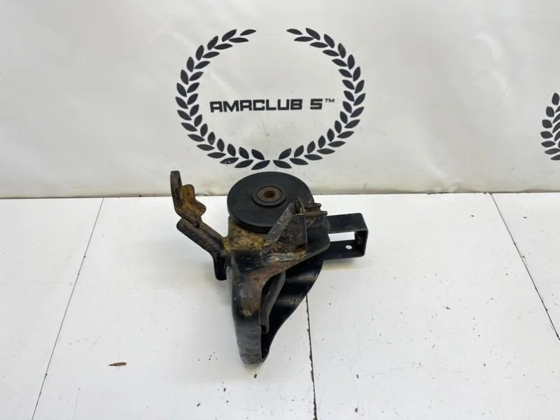 Подушка кпп Mazda 626 (GE) 1.8 FP 1993