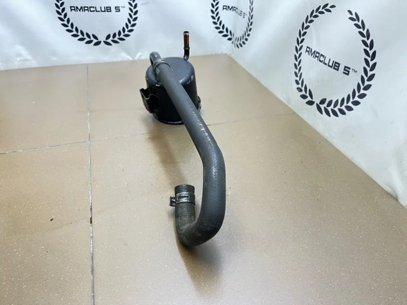 Бачок гур Nissan Almera n15 1.4 GA14 1996 - миниатюра 9