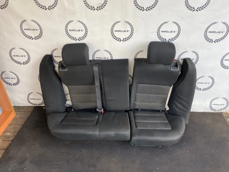 Сиденья задние Skoda Octavia 2 A5 (1Z) 1.6 BSE