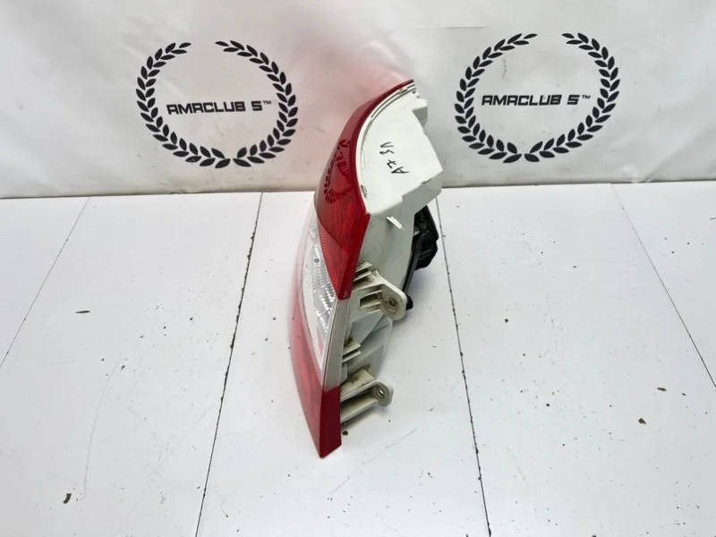 Фонарь задний левый Skoda Octavia 3 A7 (5E) 1.6 - миниатюра 7